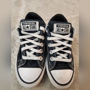 Converse Kids Black and White Low Top Chuck Taylor Padded Style Sneakers Size 12